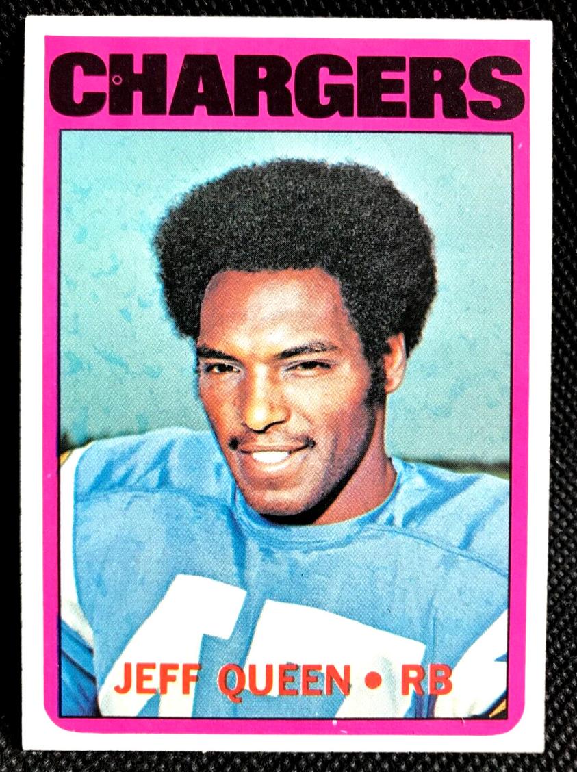 1972 Topps Football Jeff Queen #117 PSA 8