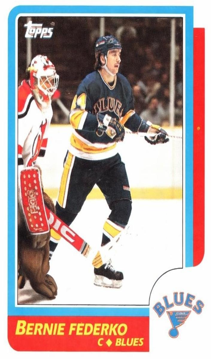 1986 Topps Hockey Bernie Federko #105 PSA 8
