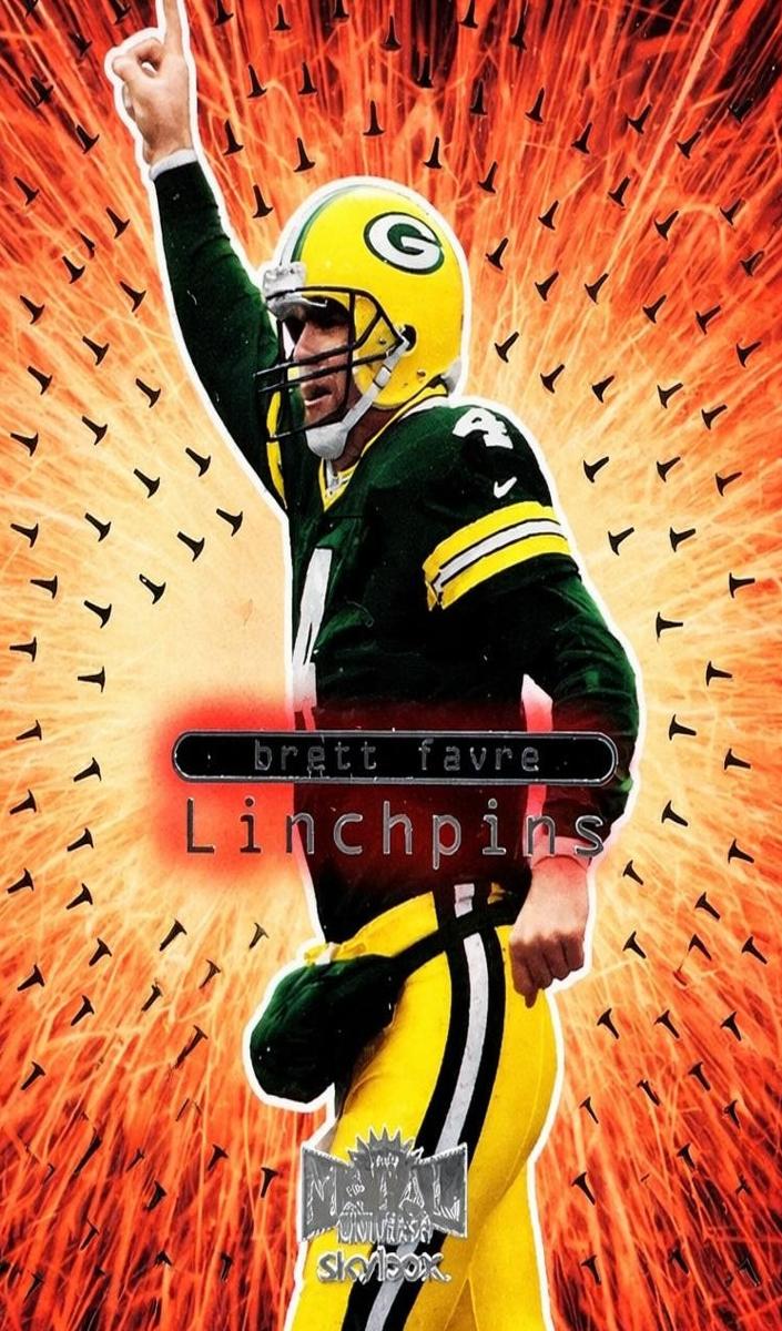 1999 Skybox Metal Universe Football Brett Favre #5 LP PSA 9
