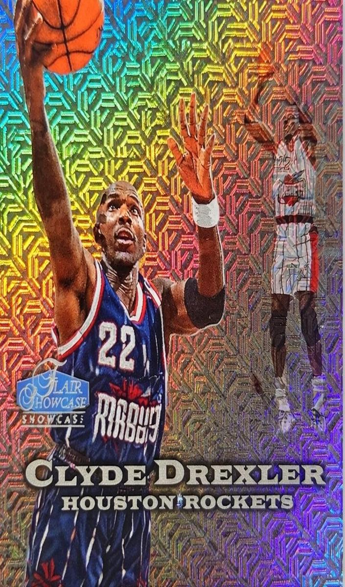 1997 Flair Showcase Basketball Row 0 Clyde Drexler #43 PSA 8.5
