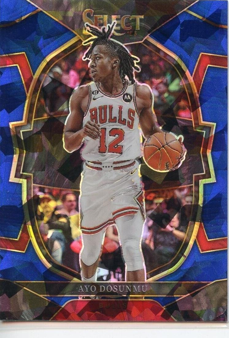 2022 Panini Select Basketball Blue Cracked Ice Ayo Dosunmu #21