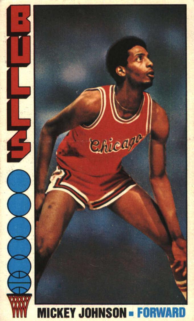 1976 Topps Basketball Mickey Johnson #14 PSA 8