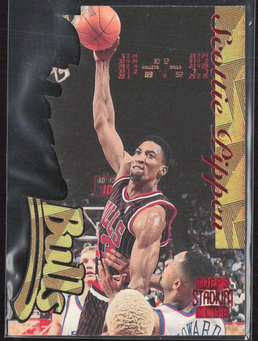 1996 Topps Stadium Club Basketball Members Only Scottie Pippen #F9 PSA 5.5