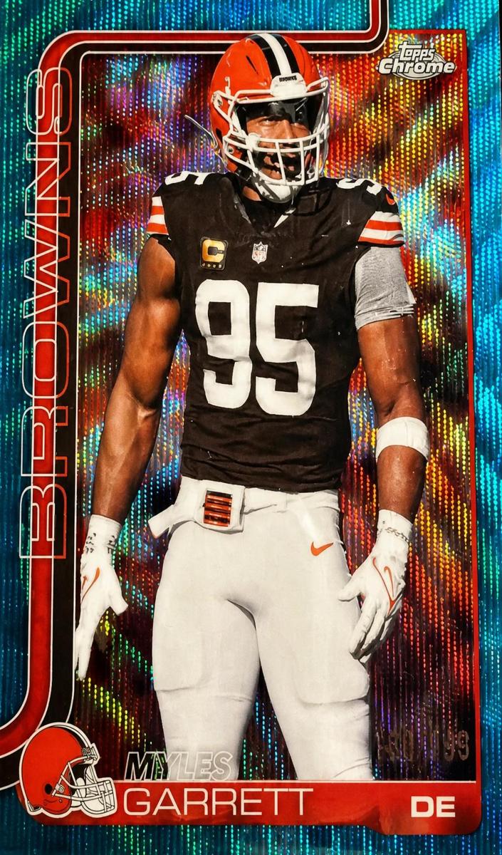 2025 Topps Chrome Football Aqua Wave Refractor Myles Garrett #70