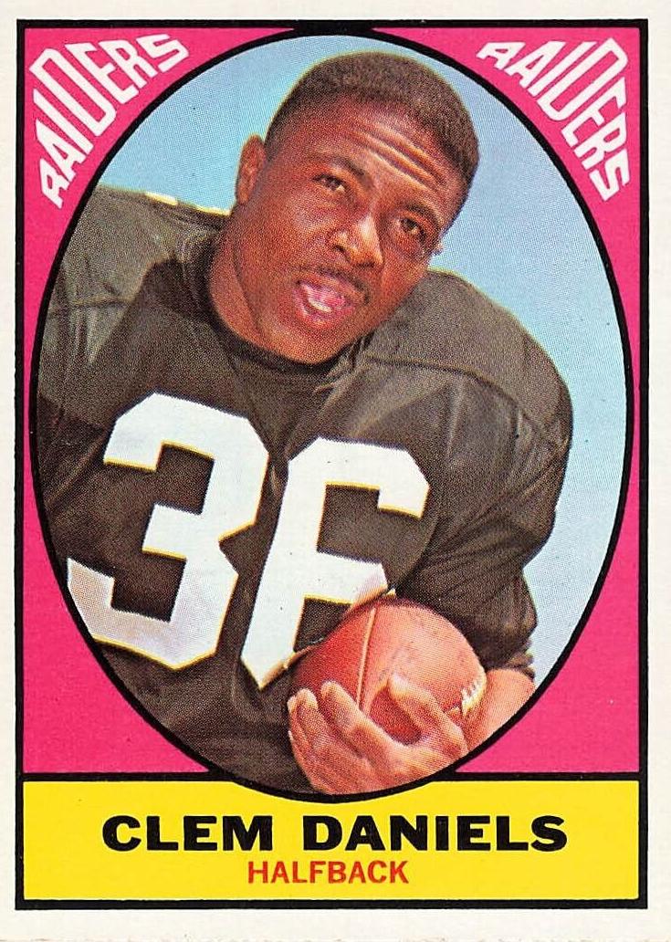 1967 Topps Football Clem Daniels #110