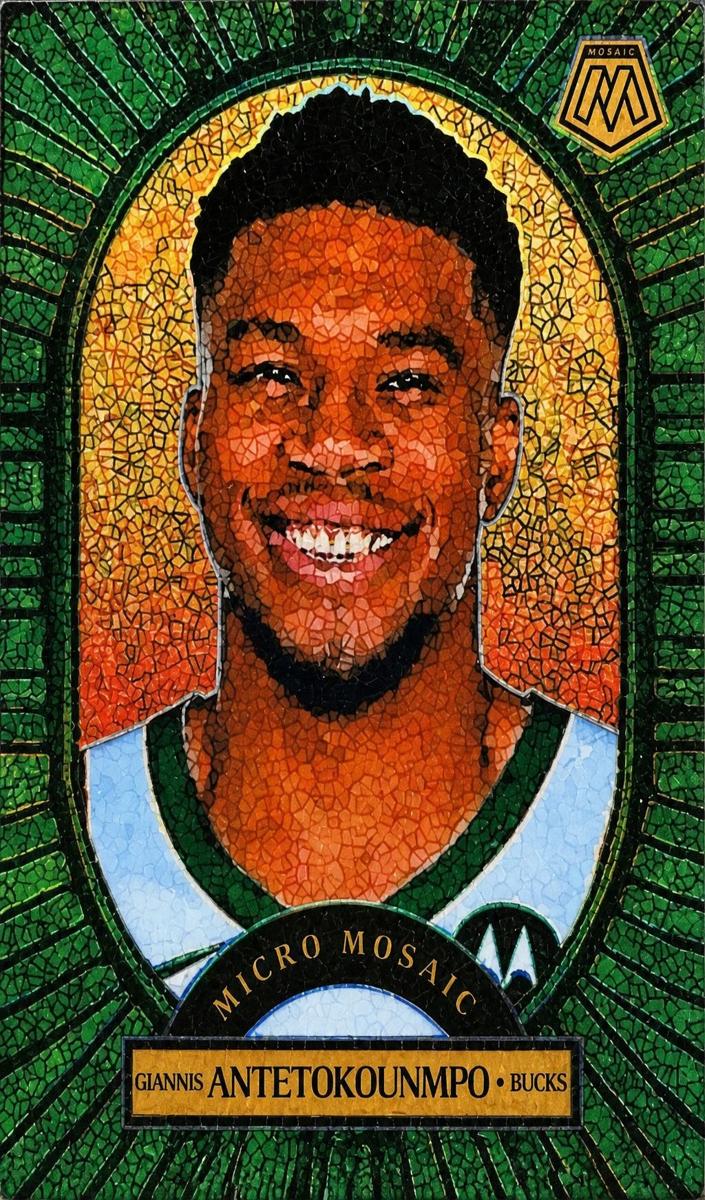 2024 Panini Mosaic Basketball Giannis Antetokounmpo #15 PSA 9