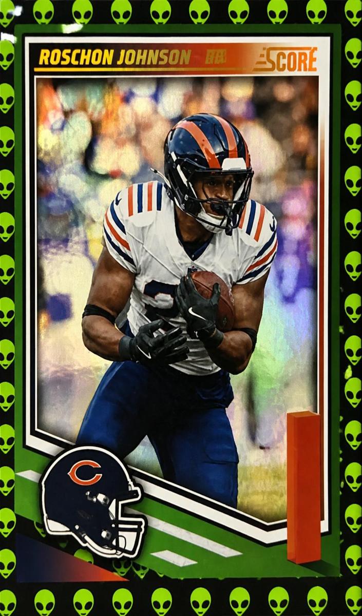 2025 Panini Score Football Extraterrestrial Roschon Johnson #20 PSA 9