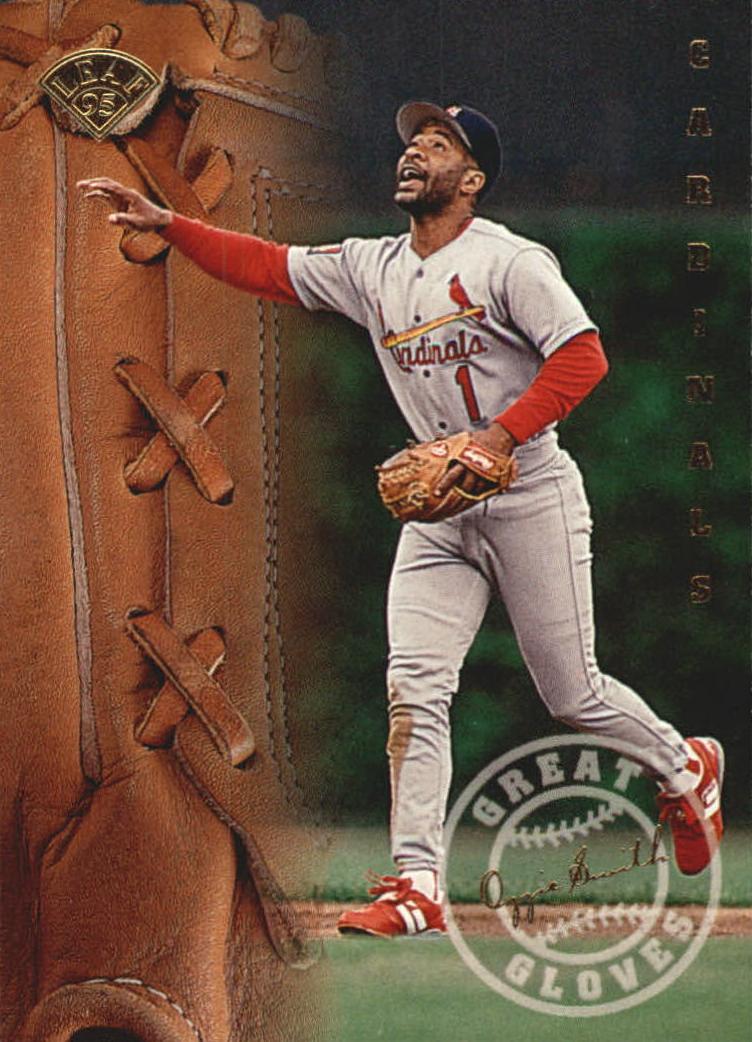 1995 Leaf Baseball Ozzie Smith #13 PSA 8