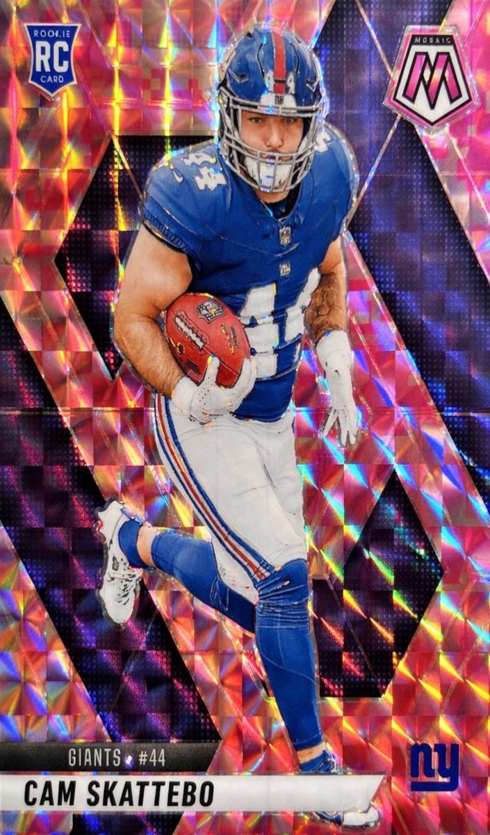 2025 Panini Mosaic Football Camo Pink Cam Skattebo #305