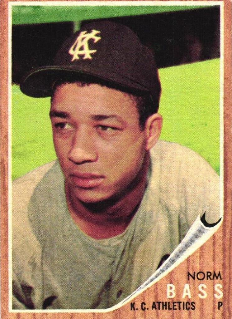 1962 Topps Baseball Green Tint Norm Bass #122 PSA 7.5