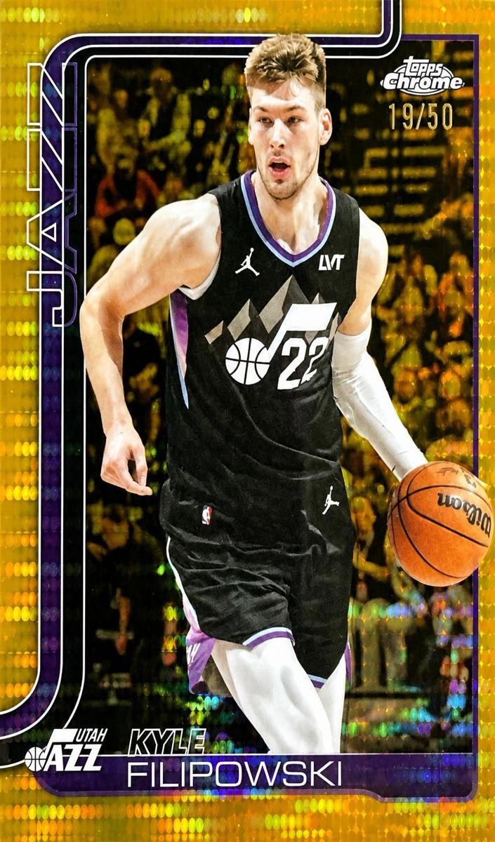 2025 Topps Chrome Basketball Pulsar Gold Refractor Kyle Filipowski #213