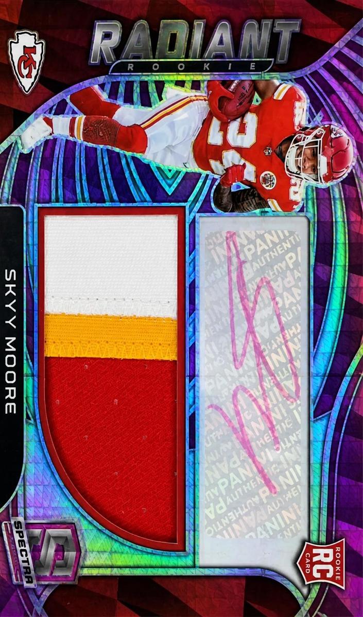 2022 Panini Spectra Football Wave Skyy Moore #RAD-SMO