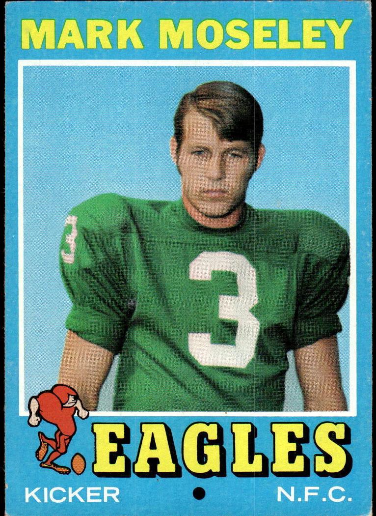 1971 Topps Football Mark Moseley #257 PSA 8