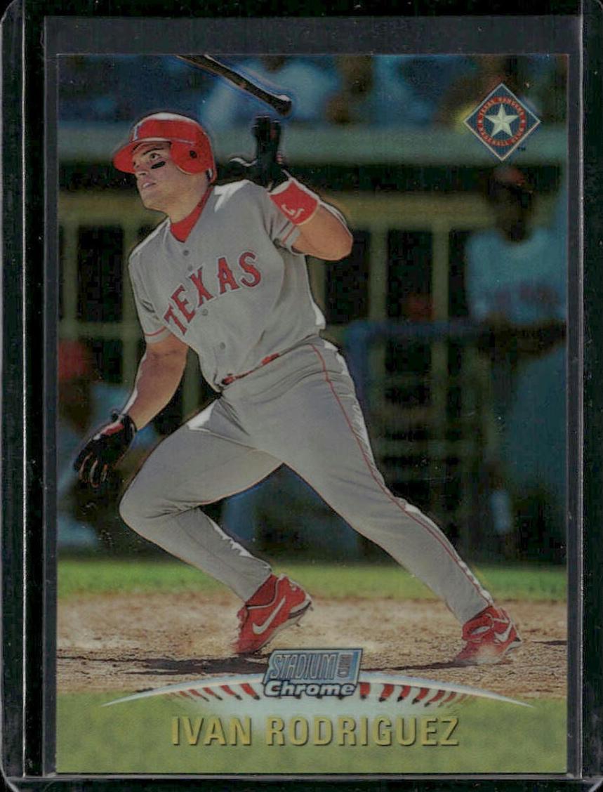 1999 Topps Stadium Club Baseball Refractor Ivan Rodriguez #SCC4 PSA 10