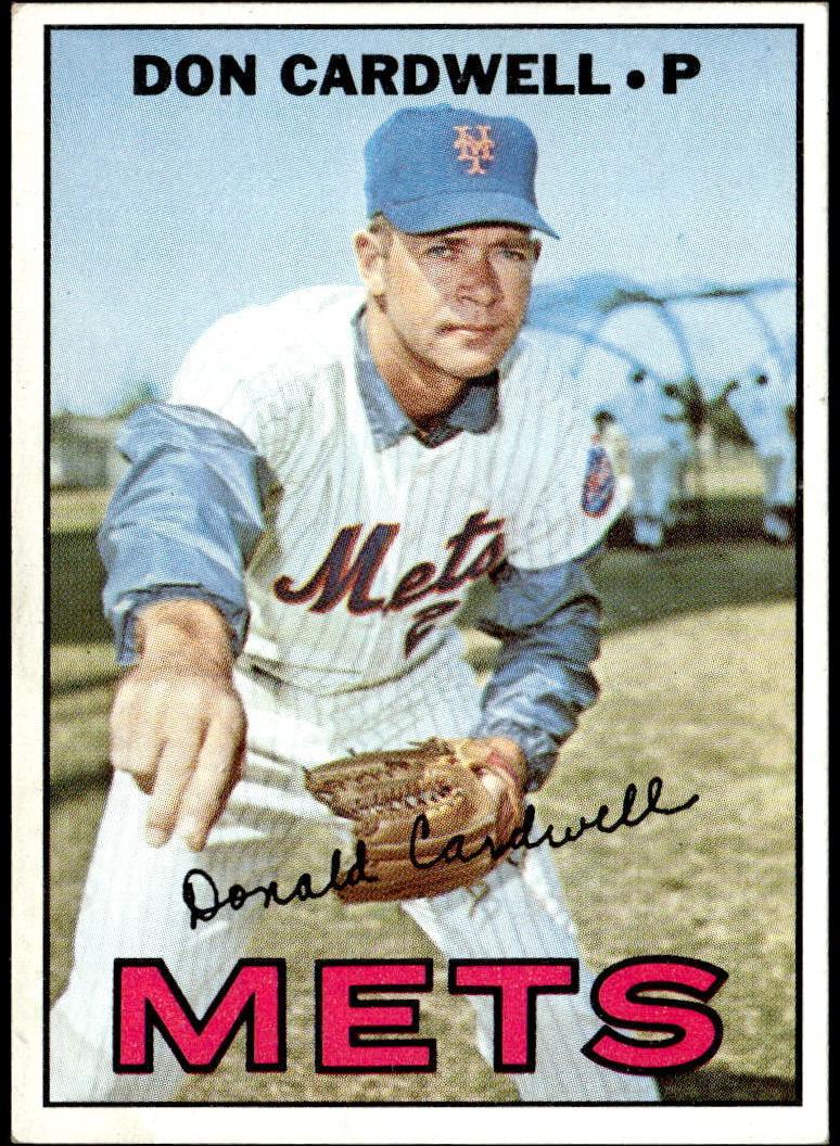 1967 Topps Baseball Don Cardwell #555 PSA 8
