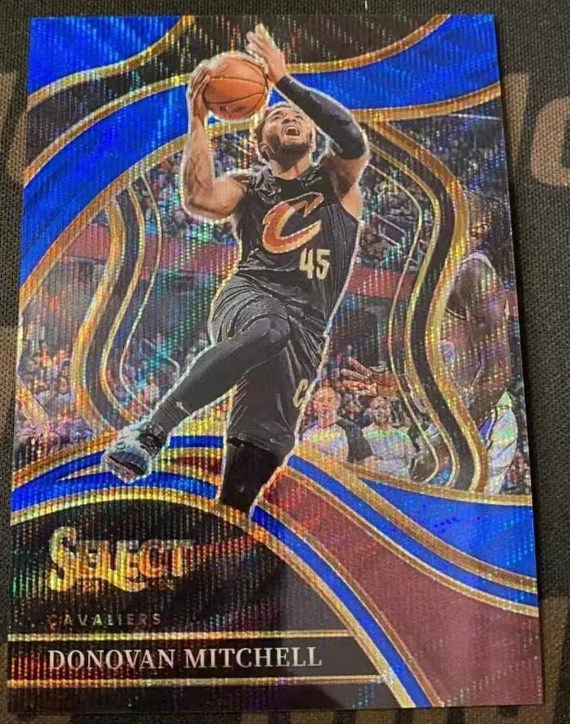 2023 Panini Select Basketball Blue Wave Donovan Mitchell #238