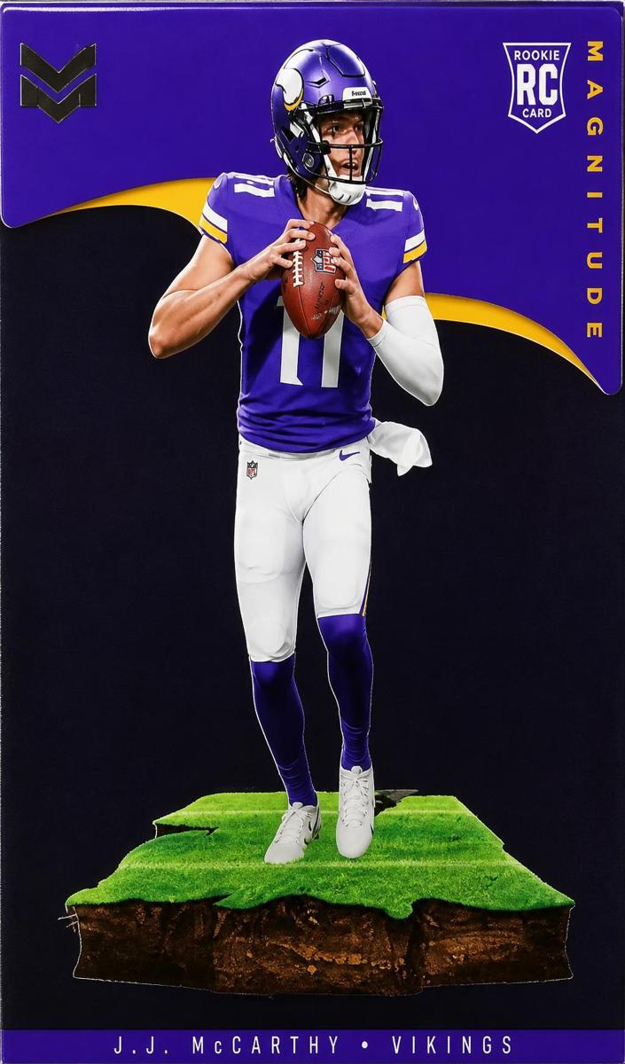2021 Panini Chronicles Football Kellen Mond #MAG-13
