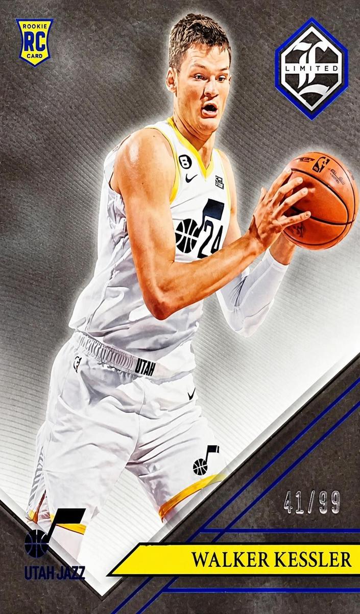 2022 Panini Chronicles Basketball Blue Walker Kessler #388