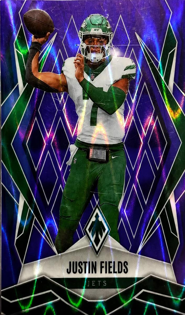 2025 Panini Phoenix Football Purple Seismic Justin Fields #107