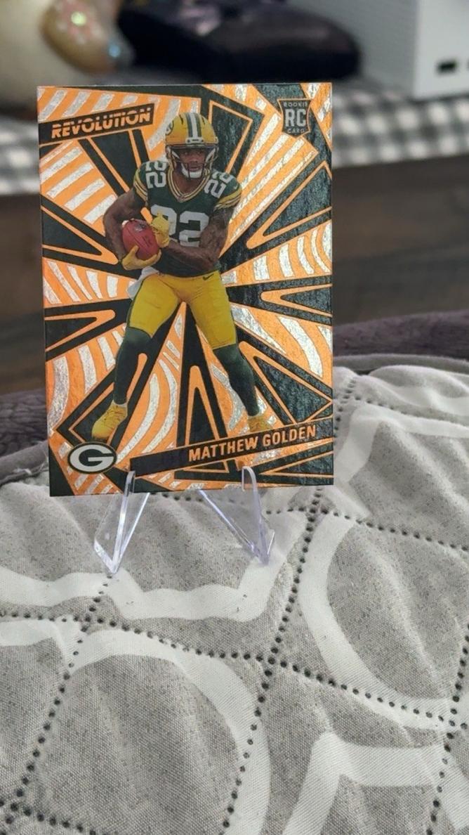 2025 Panini Revolution Football Matthew Golden #228