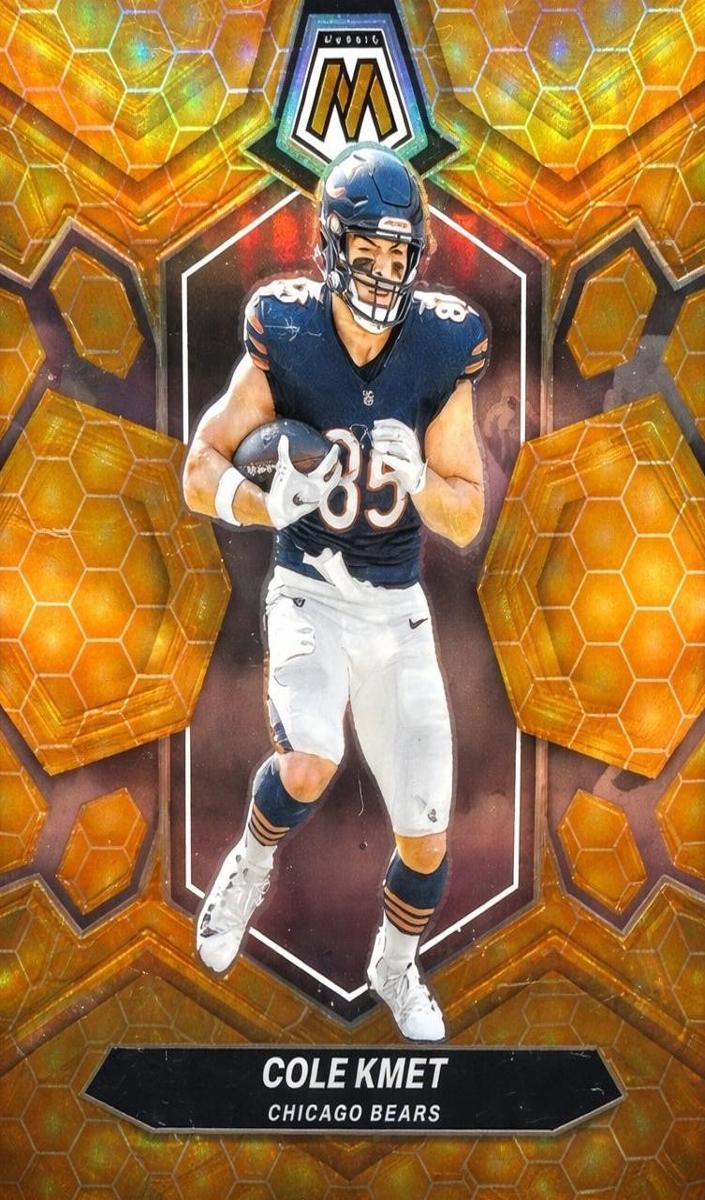 2024 Panini Mosaic Football Honeycomb Cole Kmet #40 PSA 8