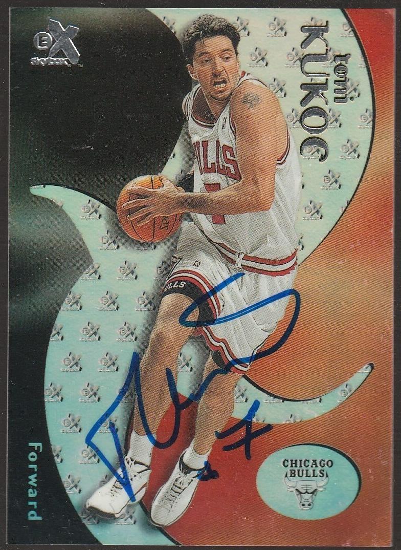 1999 Skybox E-X Basketball Toni Kukoc #41 PSA 8.5
