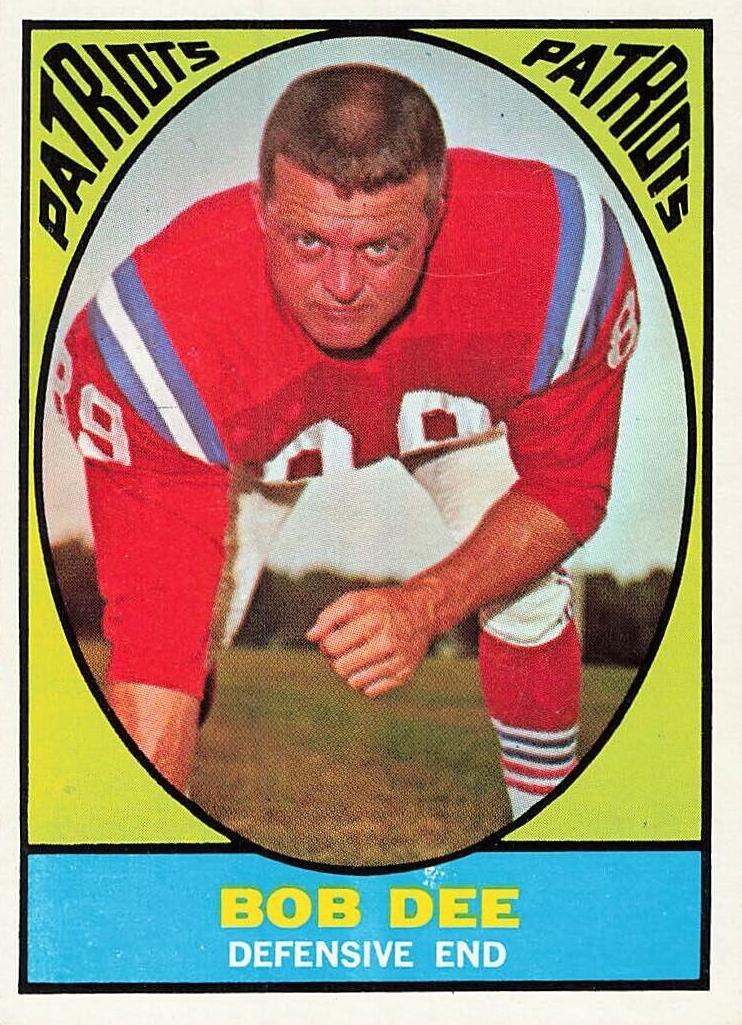 1967 Topps Football Bob Dee #14 PSA 8