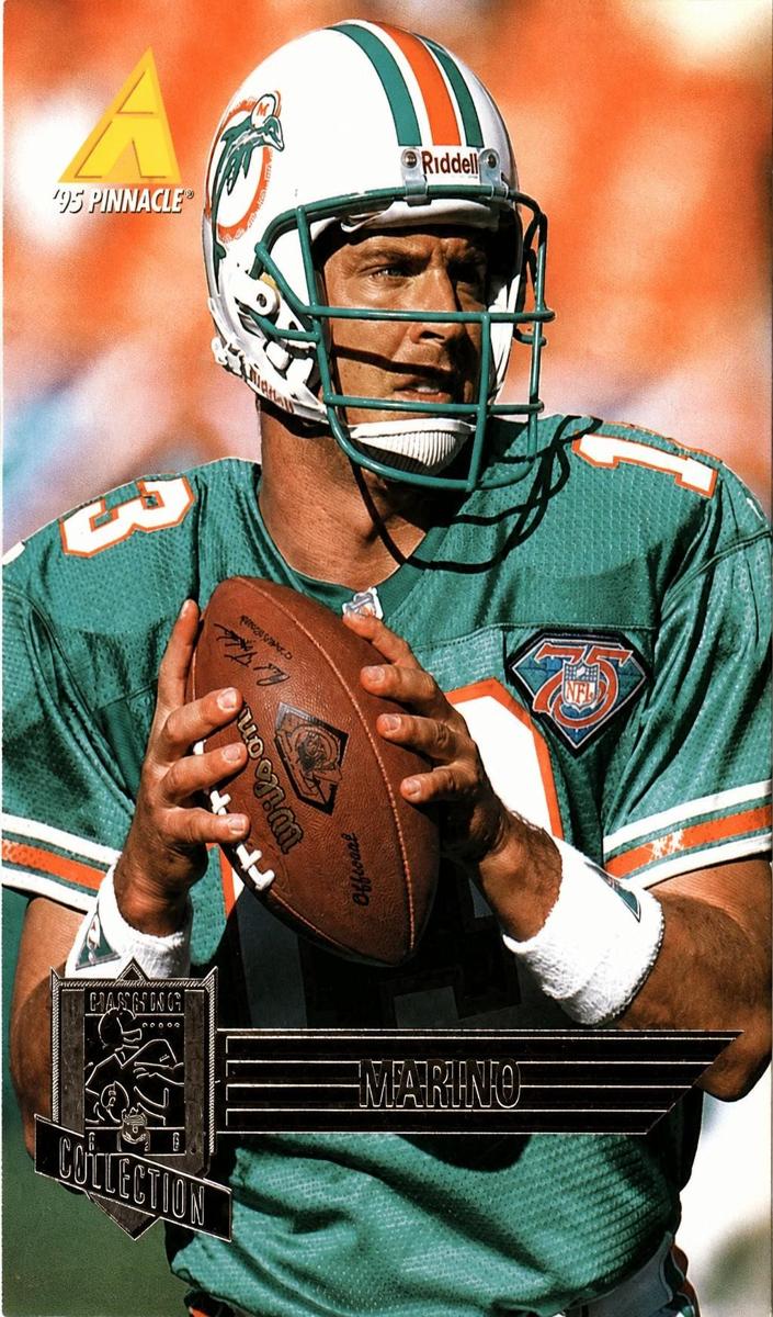 1995 Pinnacle Club Collection Football Dan Marino #10 PSA 10