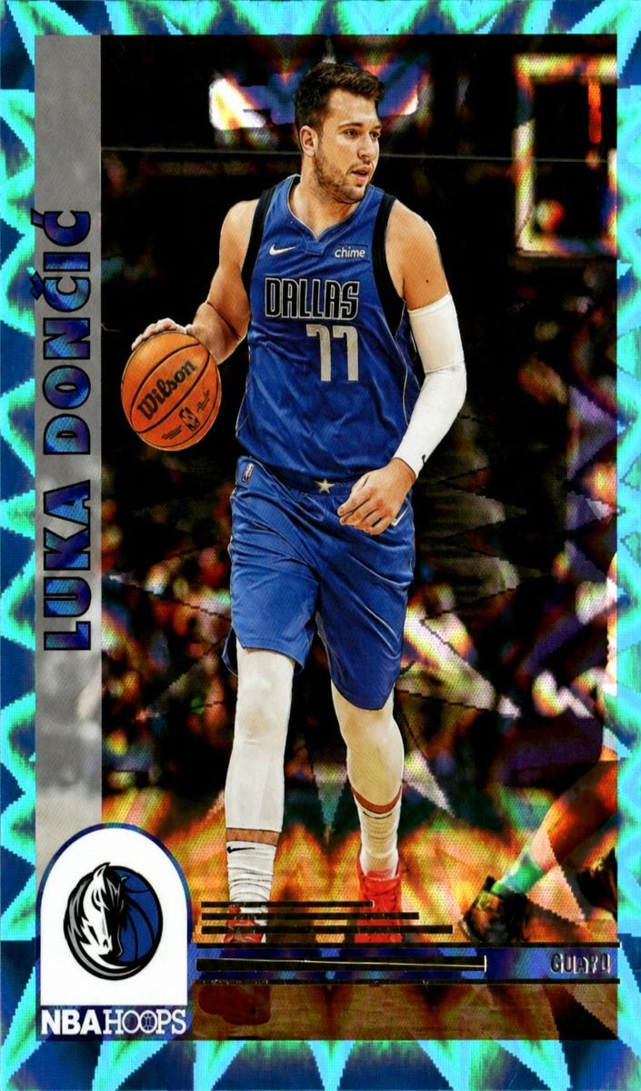 2022 Panini Hoops Basketball Teal Explosion Luka Doncic #293 PSA 9