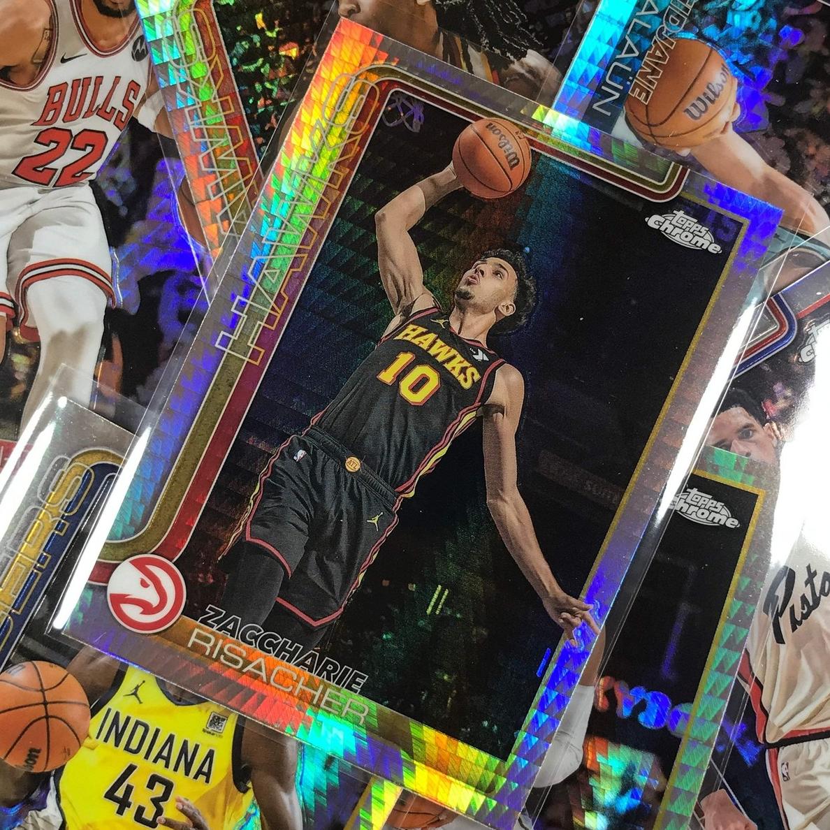 2025 Topps Chrome Basketball Prism Refractor Yang Hansen #266