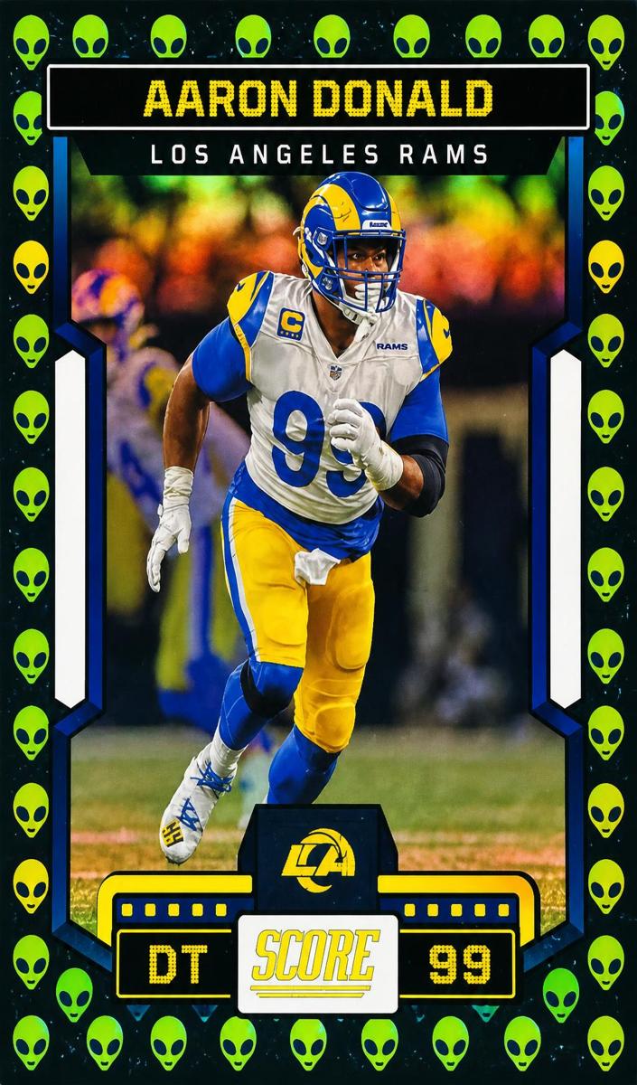 2023 Panini Score Football Extraterrestrial Aaron Donald #165