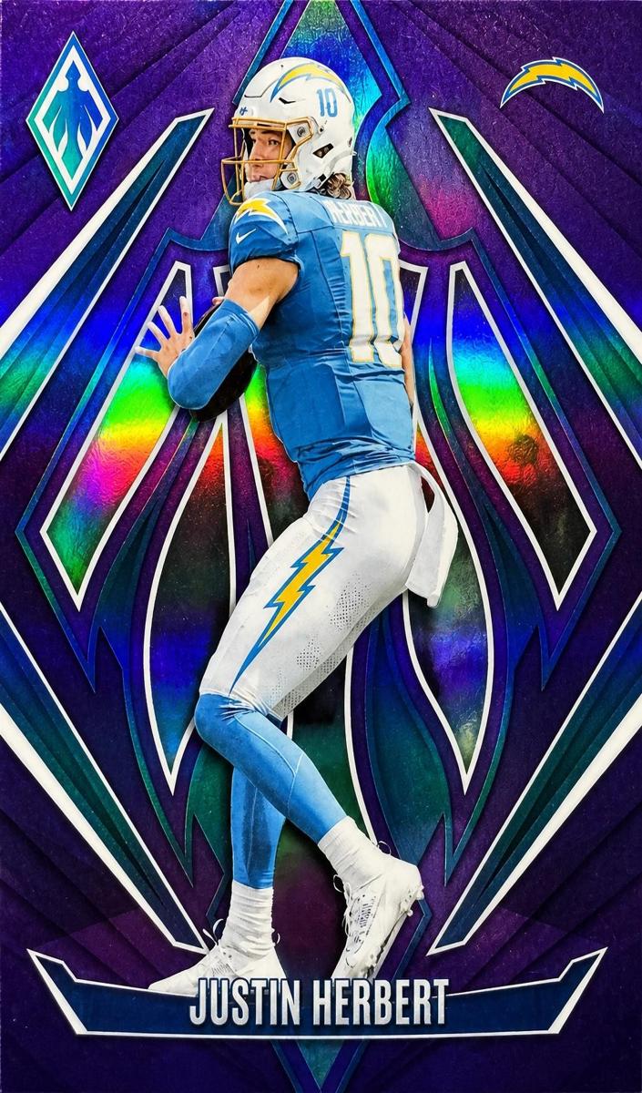 2024 Panini Phoenix Football Purple Fade Justin Herbert #90