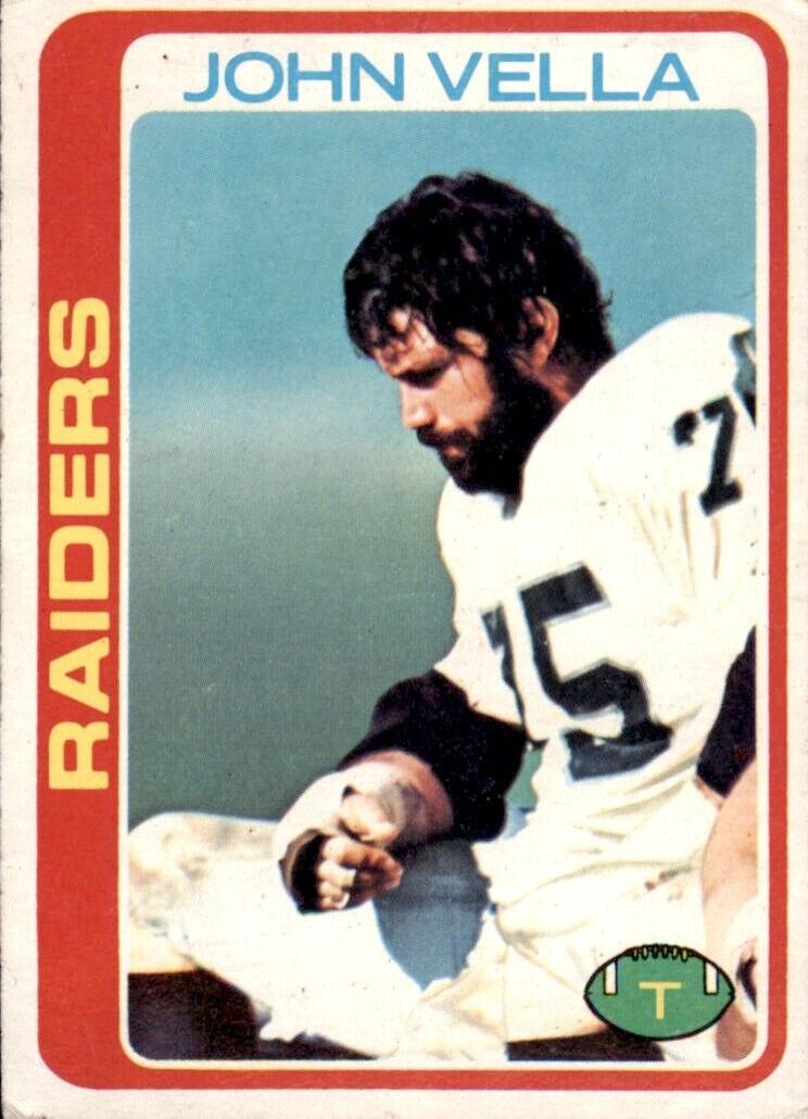 1978 Topps Football John Vella #326 PSA 8.5