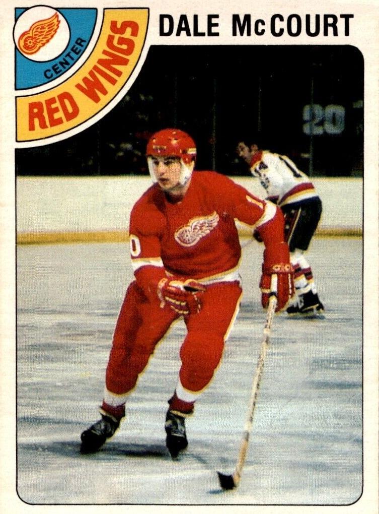 1978 O-Pee-Chee Hockey Dale McCourt #132 PSA 9