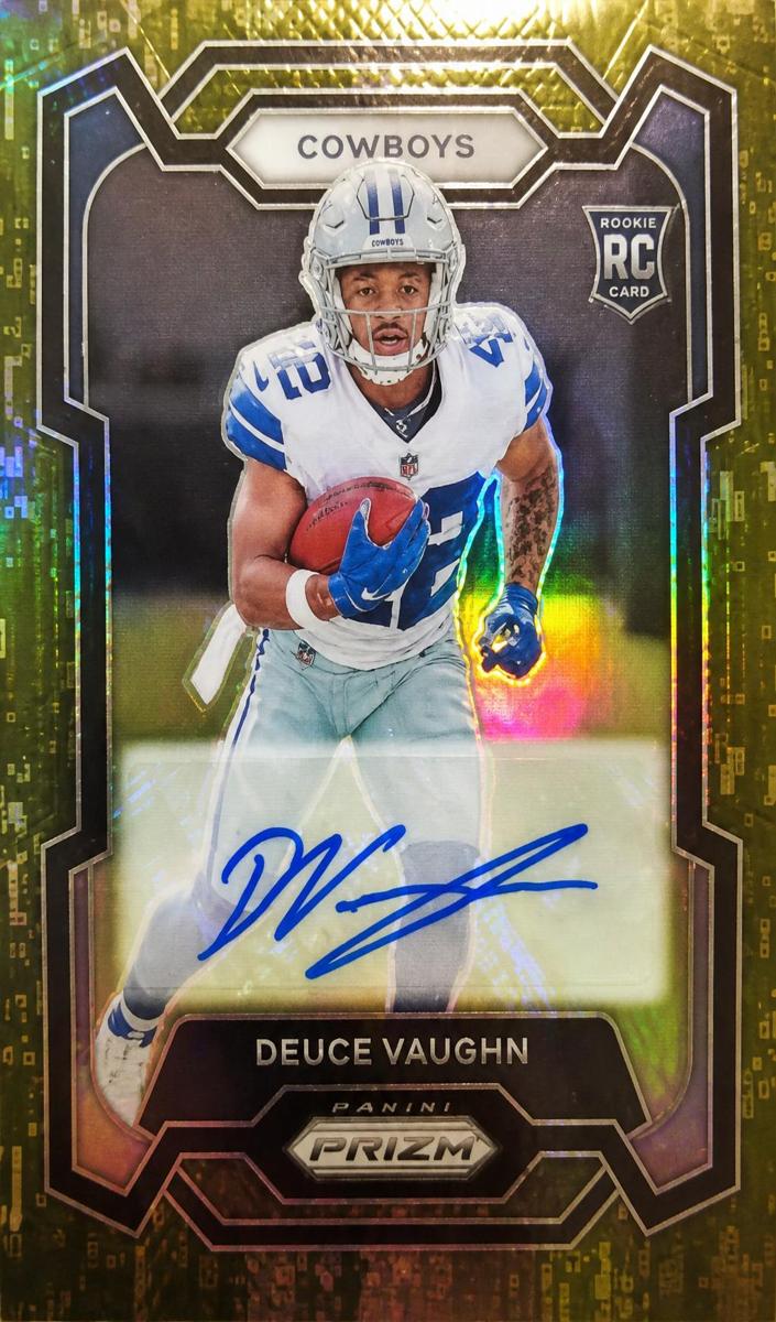 2023 Panini Prizm Football Camo Deuce Vaughn #324
