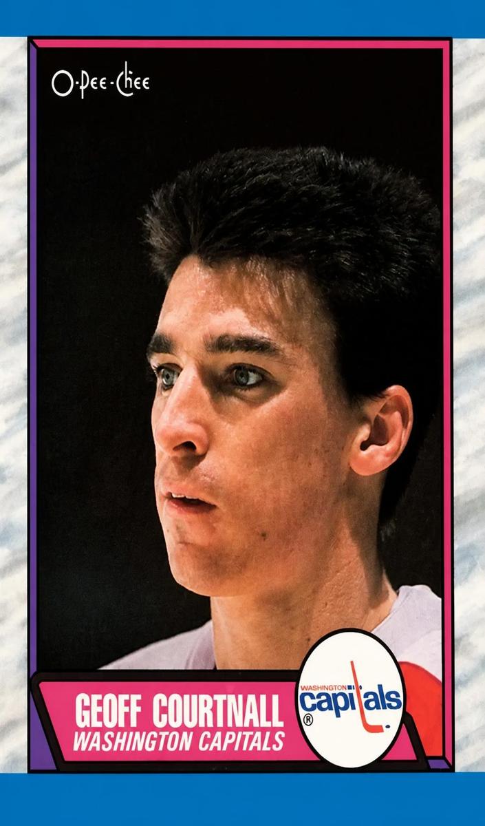 1989 O-Pee-Chee Hockey Geoff Courtnall #111 PSA 9