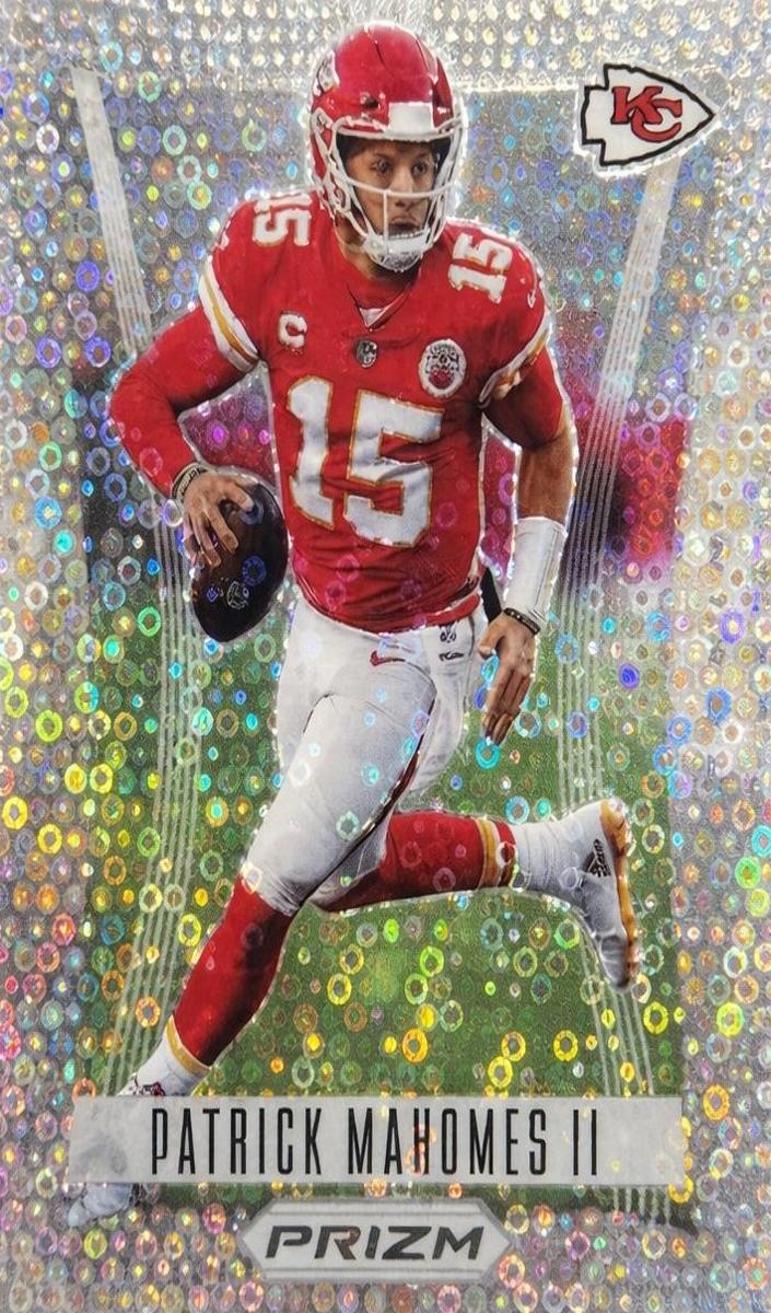 2022 Panini Prizm Football No Huddle Patrick Mahomes II #PF-4 PSA 8.5