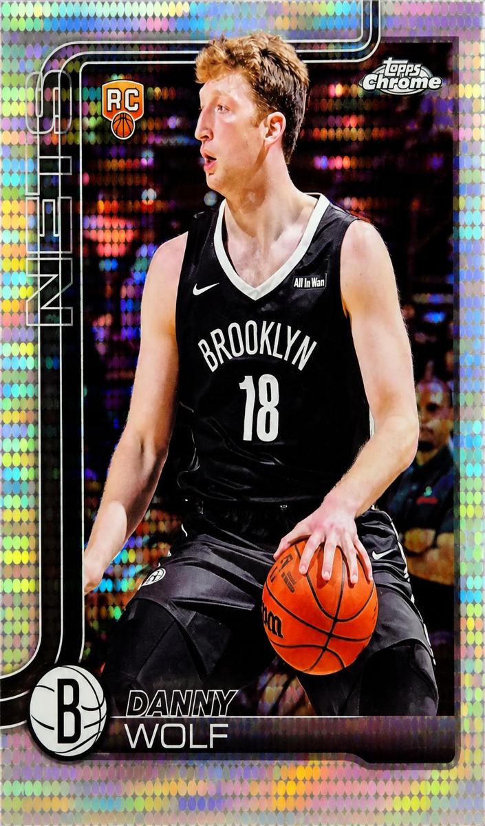 2025 Topps Chrome Basketball Pulsar Refractor Danny Wolf #277 PSA 9