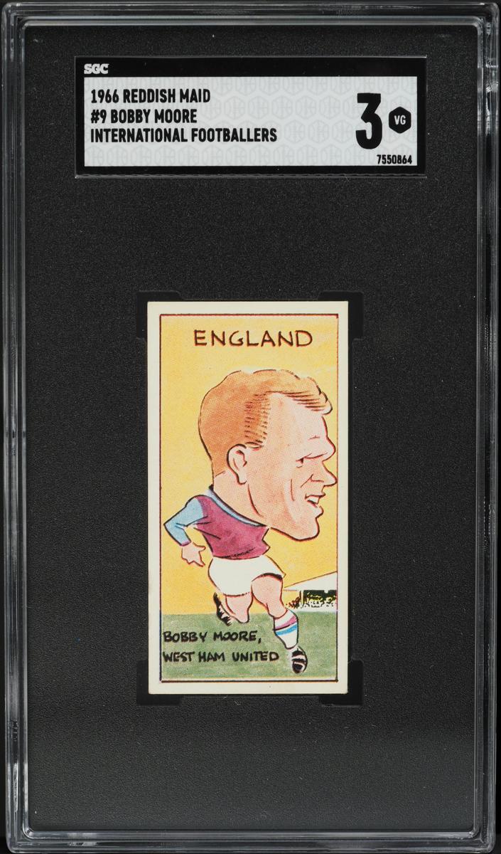 1965 Reddish Maid International Footballers of Today Soccer Bobby Moore #9 SGC 3