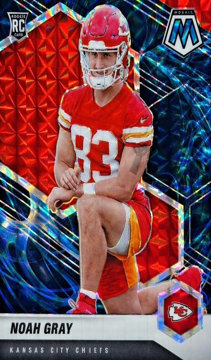 2021 Panini Mosaic Football Genesis Noah Gray #387
