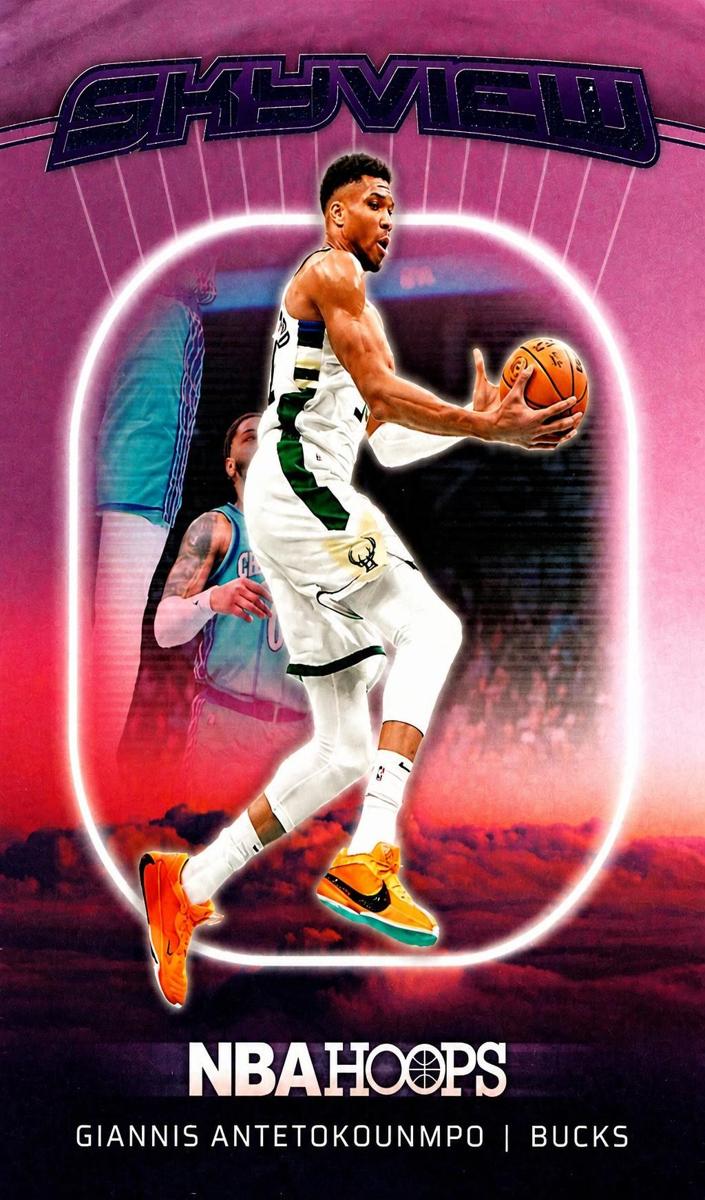 2024 Panini Hoops Basketball Holo Giannis Antetokounmpo #7