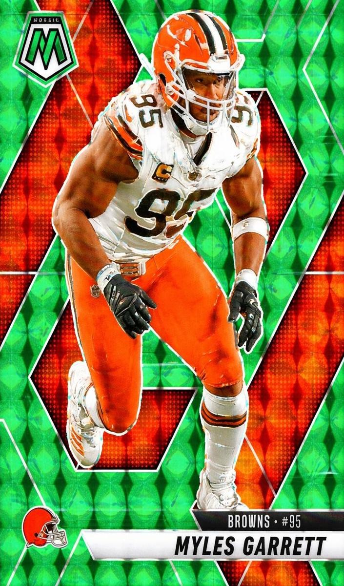 2025 Panini Mosaic Football Green Myles Garrett #181
