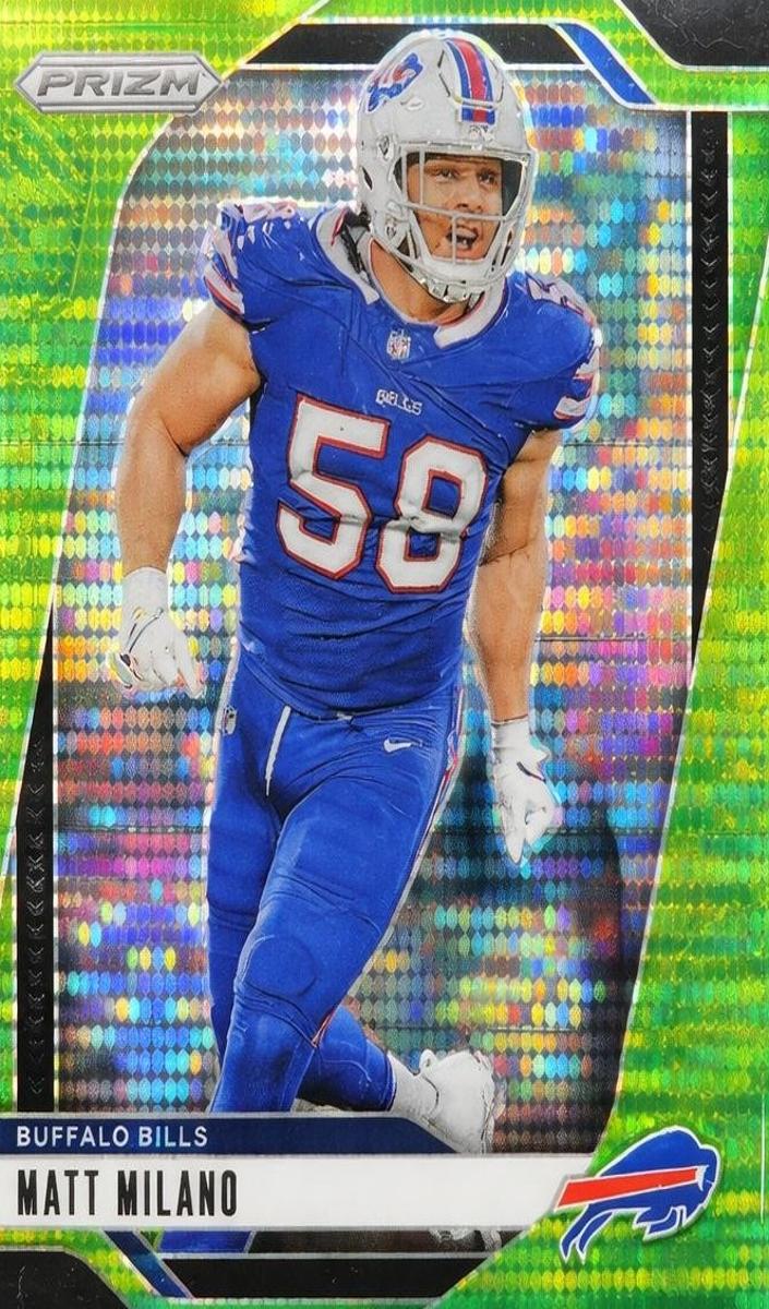 2024 Panini Prizm Football Neon Green Pulsar Matt Milano #33