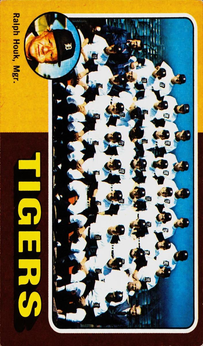 1975 Topps Baseball Detroit Tigers Team #18 PSA 6