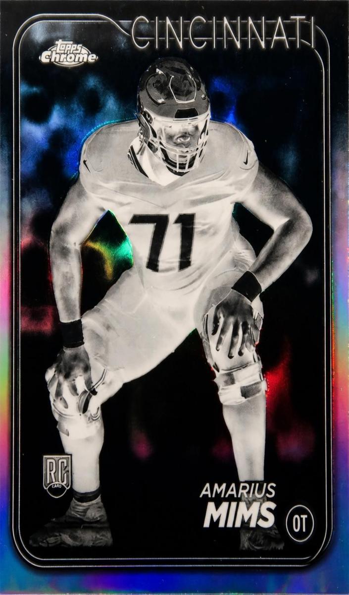 2024 Topps Chrome Football Negative Refractor Amarius Mims #271