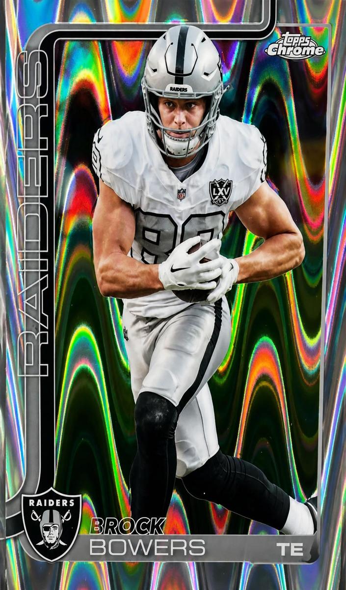 2025 Topps Chrome Football RayWave Refractor Brock Bowers #178
