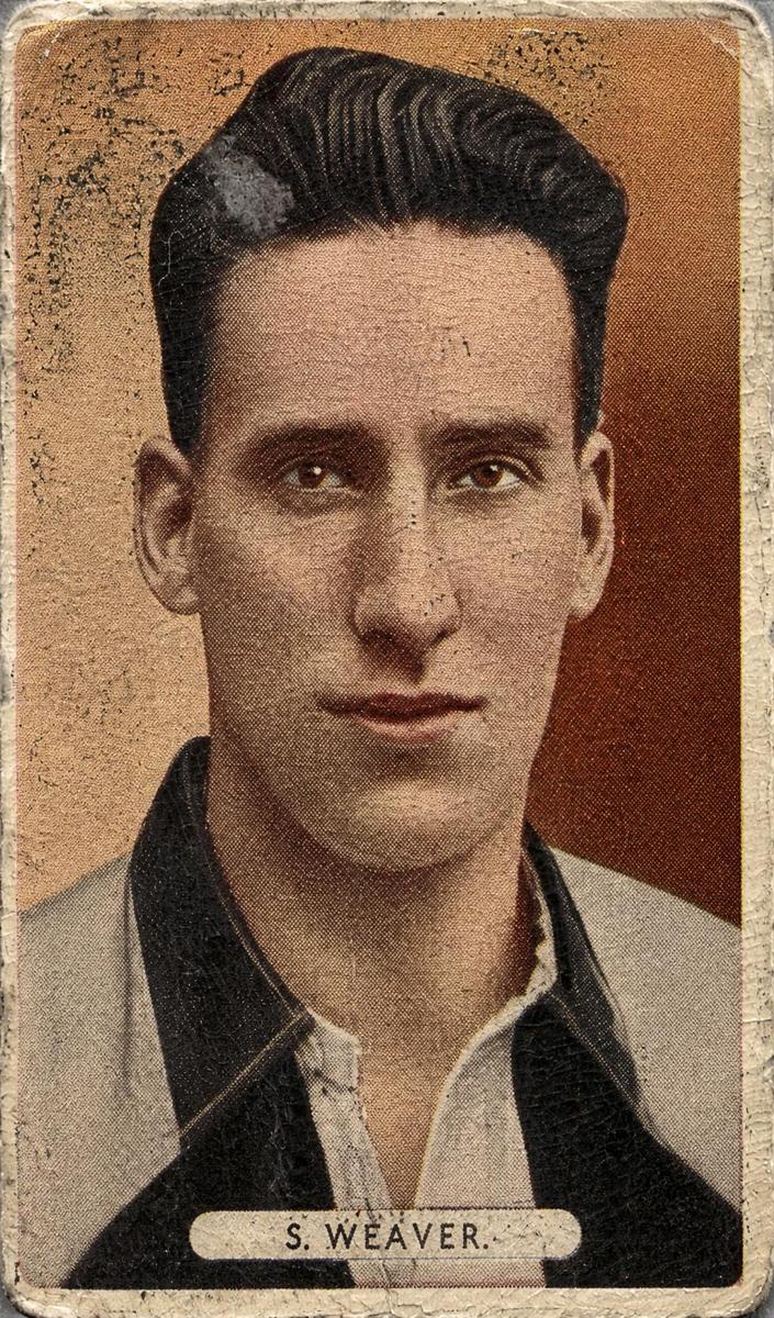 1934 Ardath Tobacco Famous Footballers Soccer S. Weaver #24