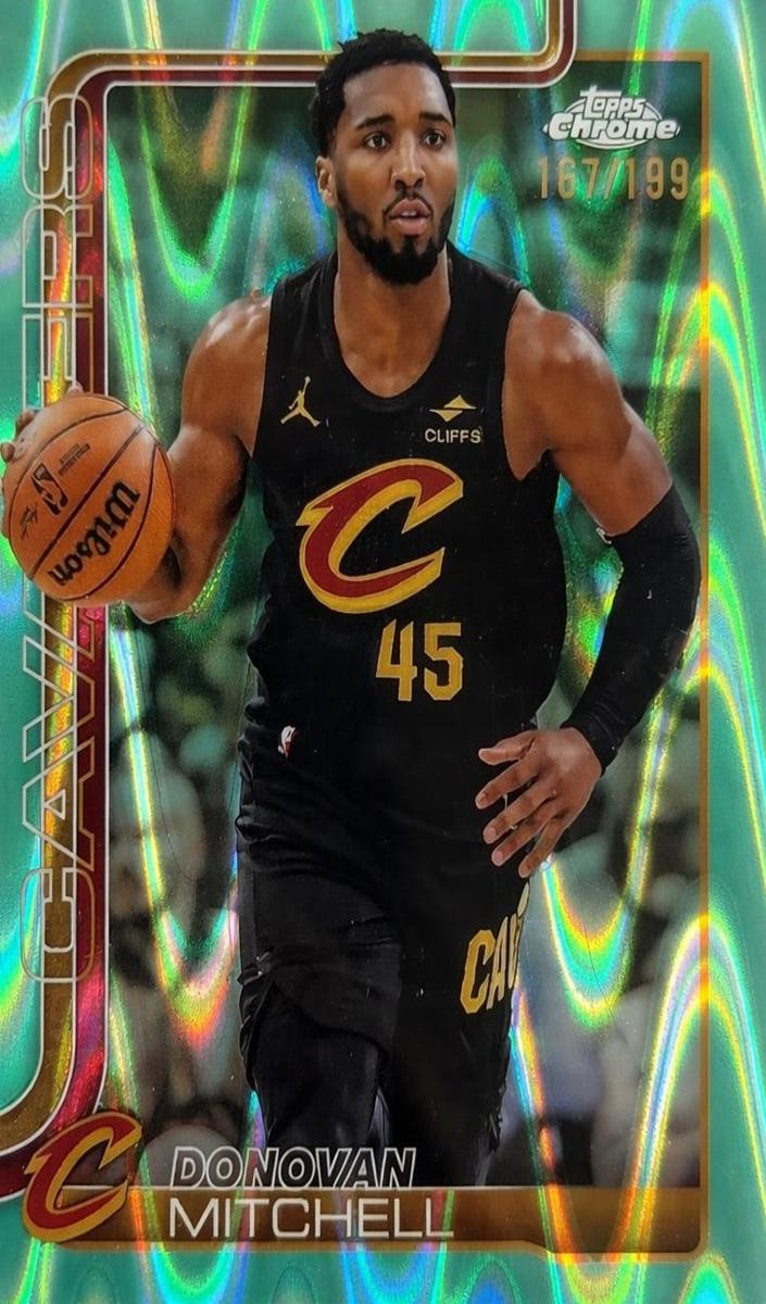 2025 Topps Chrome Basketball Aqua Refractor Donovan Mitchell #69