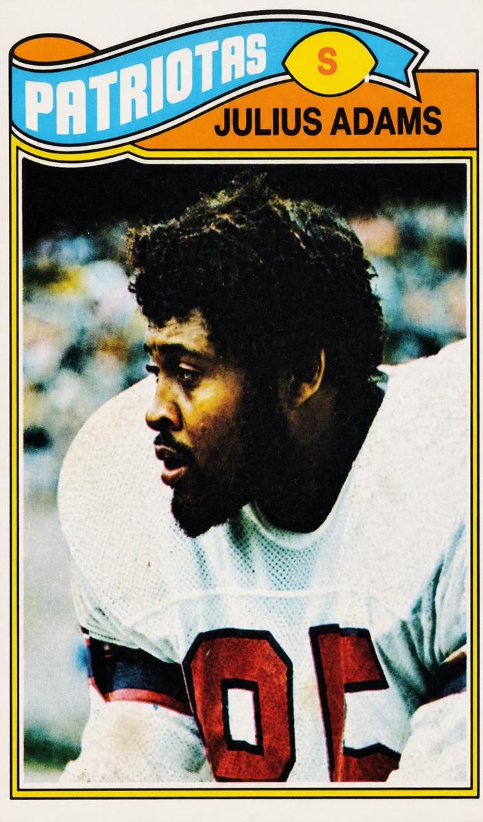 1977 Topps Mexican Football Julius Adams #139 PSA 5