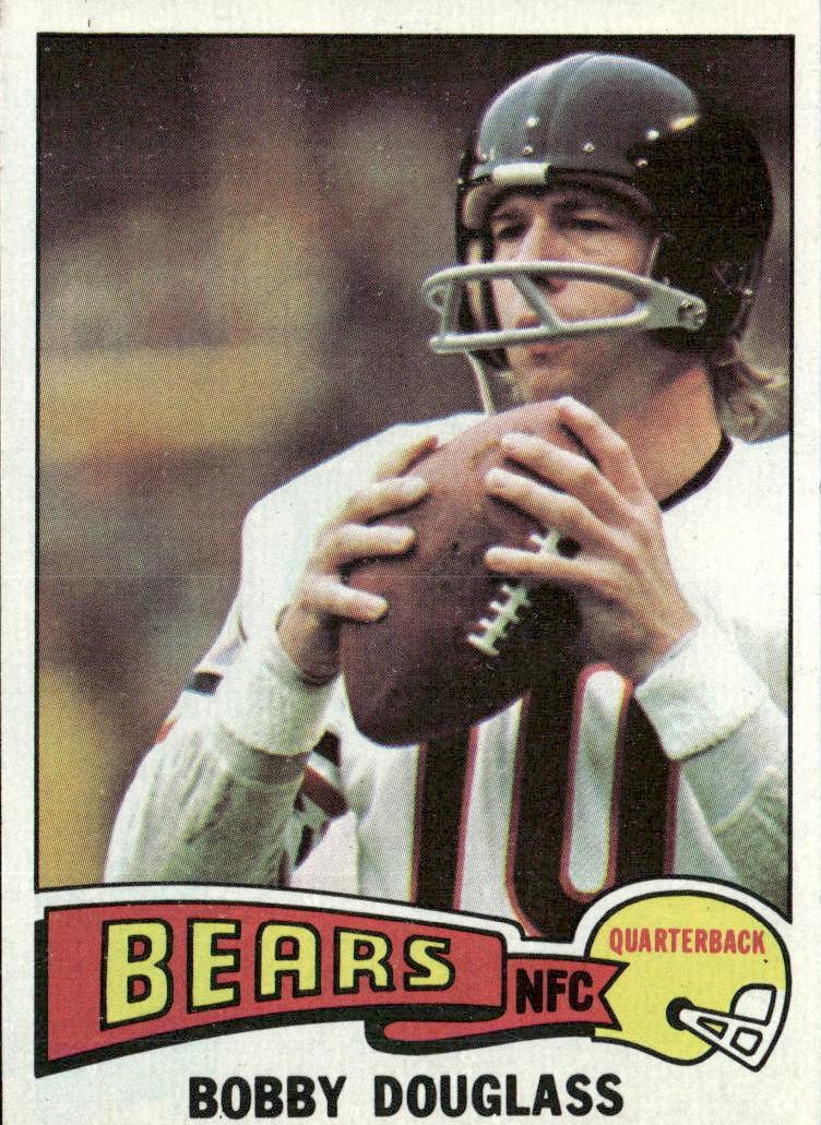 1975 Topps Football Bobby Douglass #265 PSA 8